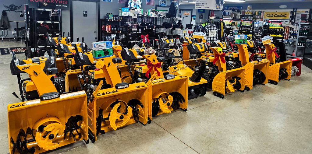 cub cadet snowblowers in stock in Tomahawk, WI