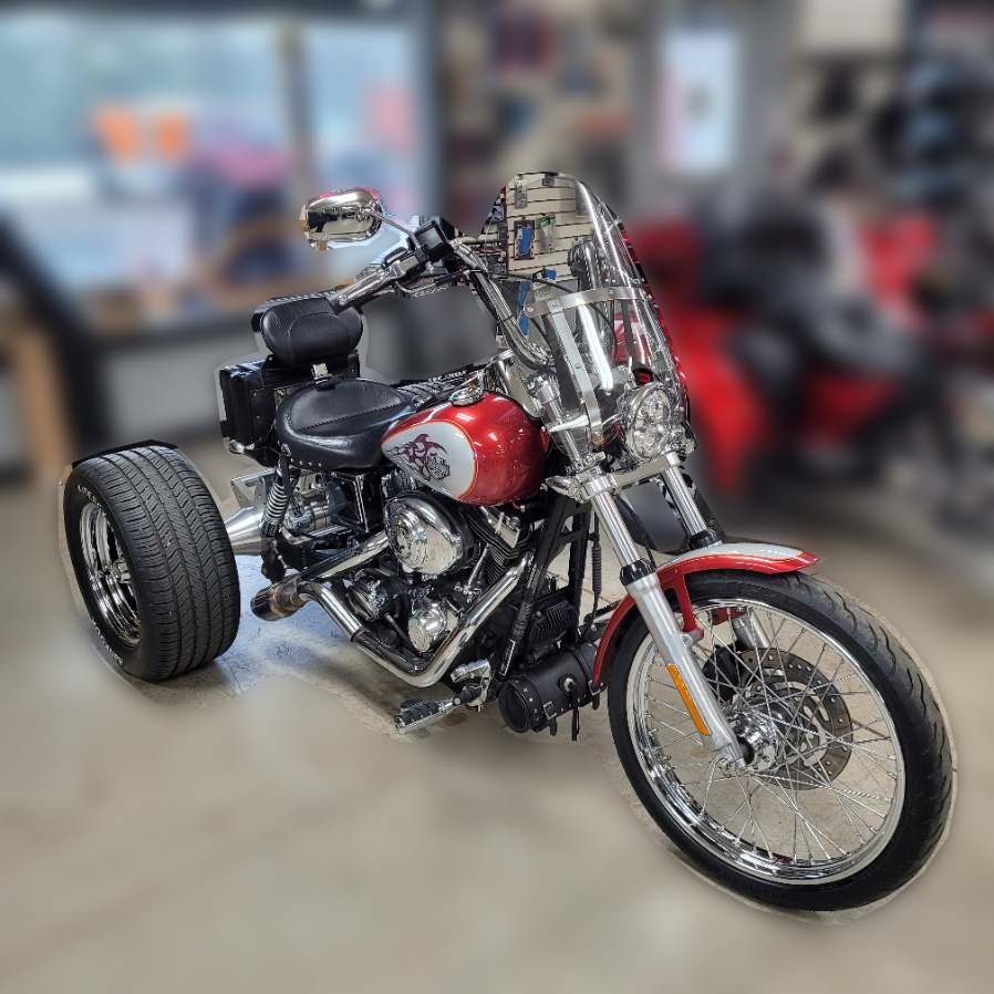 Read more about the article 2005 Harley-Davidson FXDWG Trike